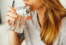 Qué es el agua alcalina: 6 beneficios para tu salud Qué es el agua alcalina: 6 beneficios para tu salud